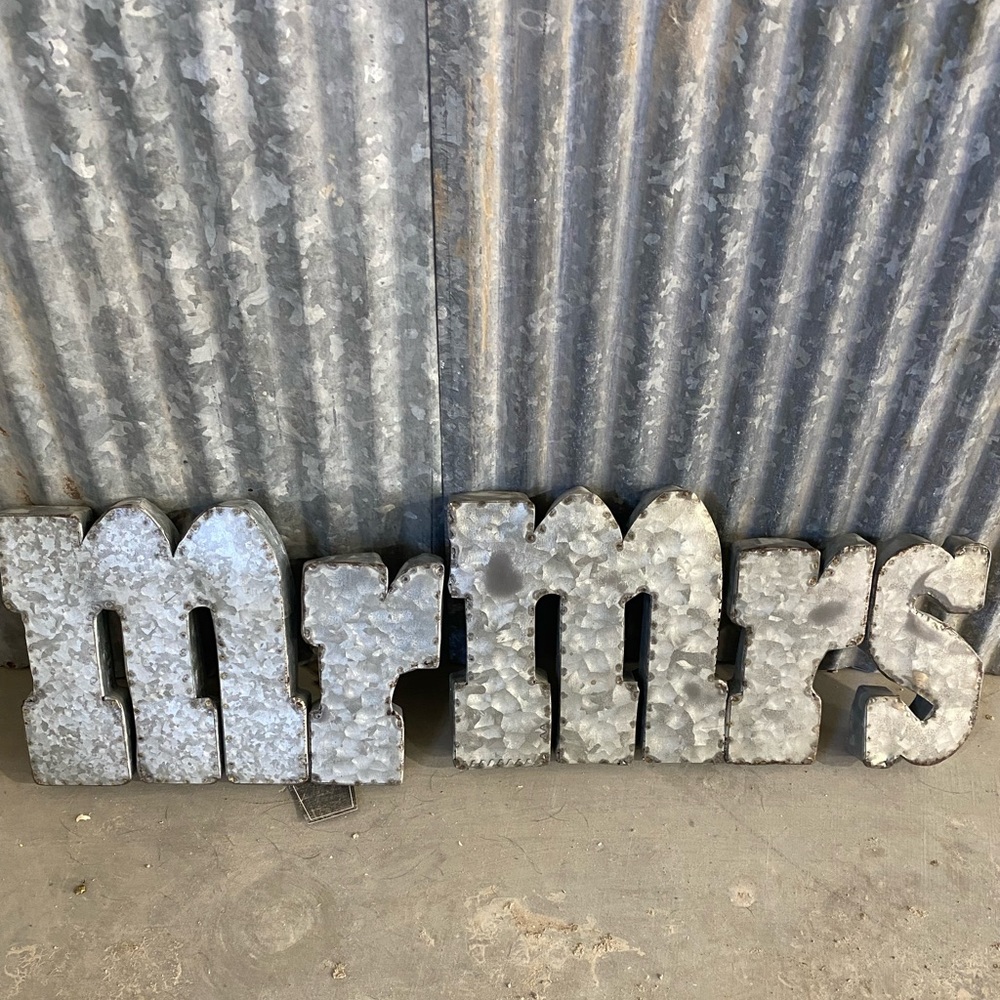 Mr and Mrs Wall rustic tin decor